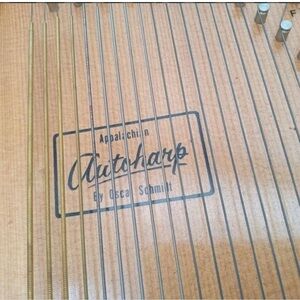 Oscar Schmidt Autoharp - Natural Wood Finish